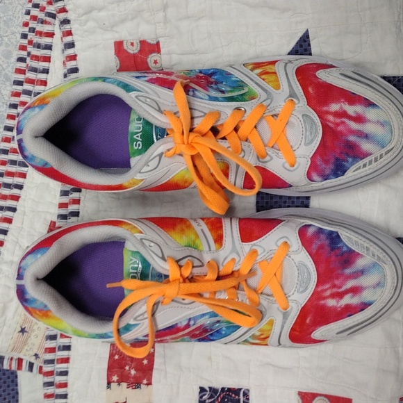 Saucony Progrid Triumph 4 Shoe White/Tie Die Rainbow Size 12 - Picture 2 of 16